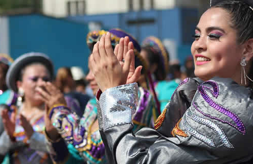 Die farbenfrohen Festivals Perus 2024