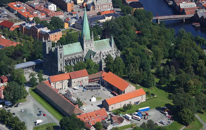 Der Erzbischöfliche Palast in Trondheim: Ein Fenster in die Geschichte Norwegens